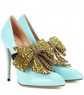 Glossed-leather pumps with detachable embellishment Green