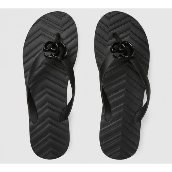 Women V-shaped flip flops black sandals