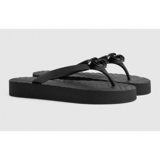 Women V-shaped flip flops black sandals