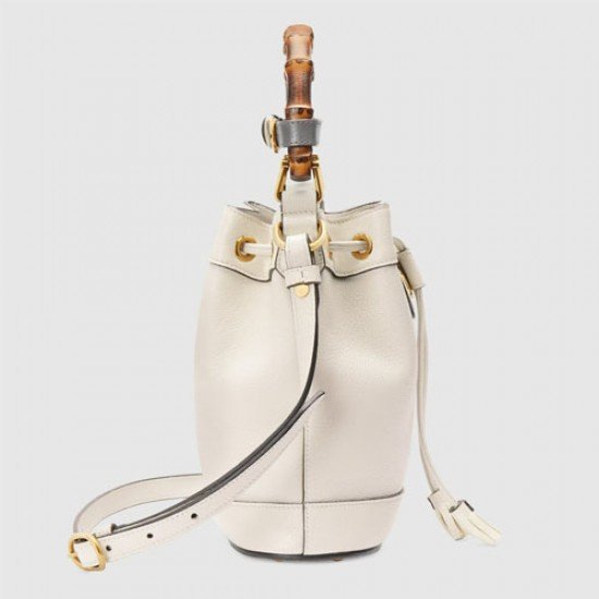 Gucci Diana mini bucket bag White