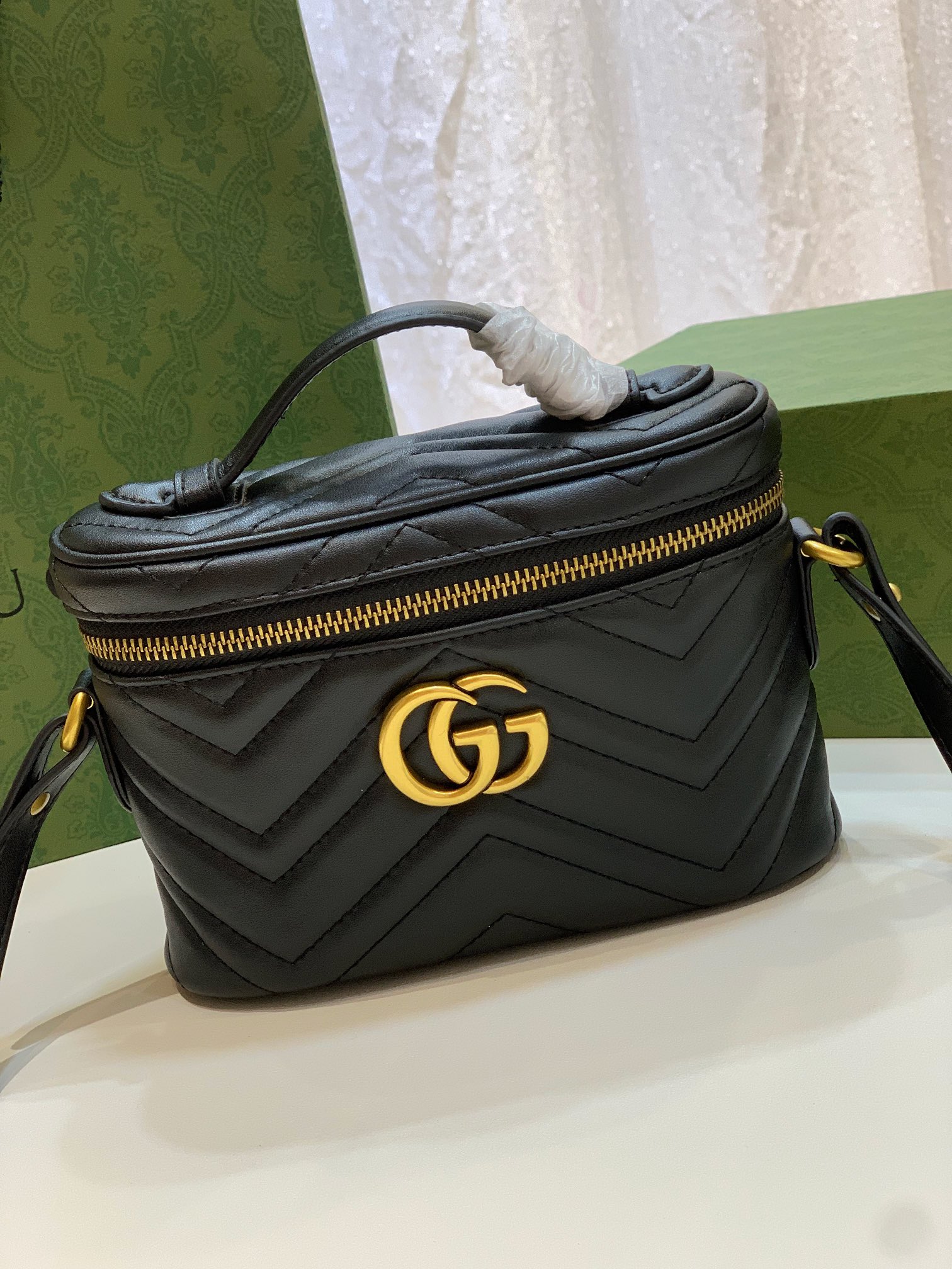 GG 672253 Marmont Makeup bag